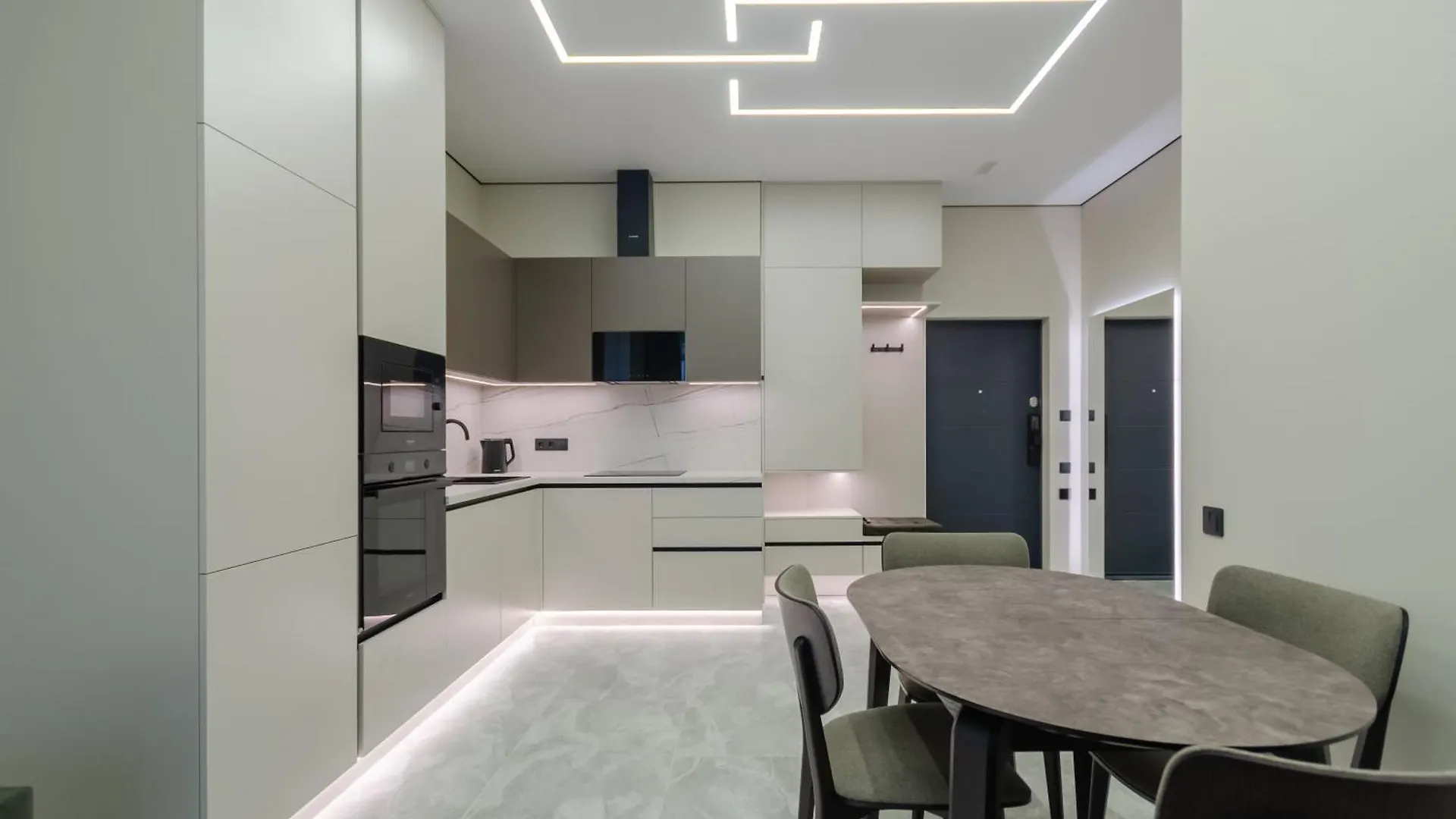Petrovdom Apartments 33-413 In Rc Manhattan , Beresteiskyi 11 키예프 우크라이나